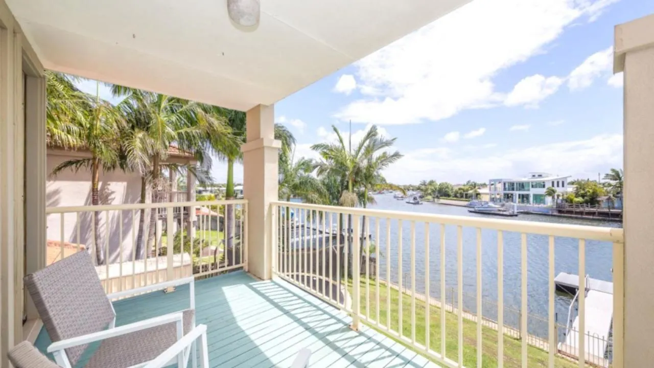 Air Conditioned Pet Friendly Canal Home Banksia Beach
